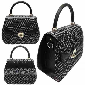 กระเป๋าถือ06 ตกแต่งผ้าลายขิดไทย